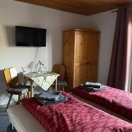 Pension Zur Hammermuehle Guest house